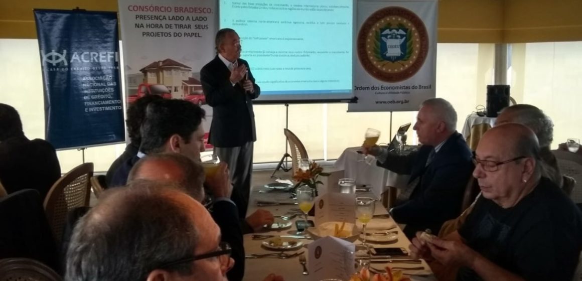 “Perspectivas de Crescimento para o Brasil” com Professor Doutor José Roberto Mendonça de Barros, Presidente da MB Associados